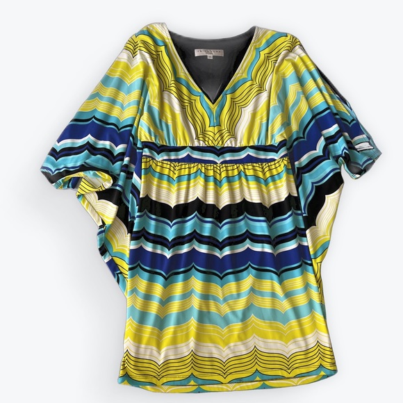 Trina Turk Dress Swim Cover Up Bat Wing Sleeve Graphic Print Size 4 - Picture 1 of 6